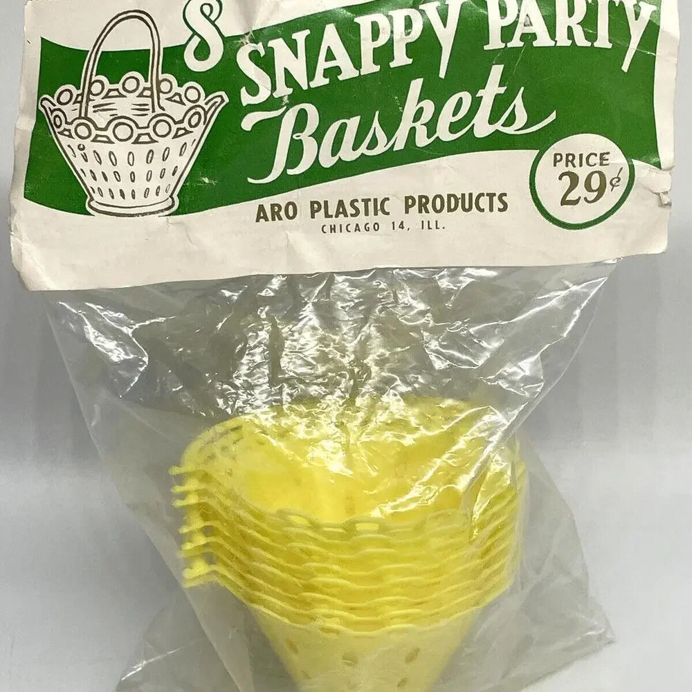 Yellow Plastic Party Favor Baskets Baby Wedding Shower Sealed 8 Piece‎ Vintage